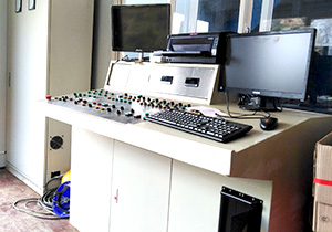 配料攪拌一體機(jī)(圖6) 配料攪拌一體機(jī)(圖6)