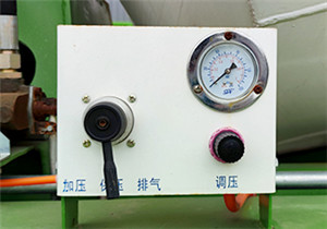 4方混凝土攪拌車(圖4) 4方混凝土攪拌車(圖4)